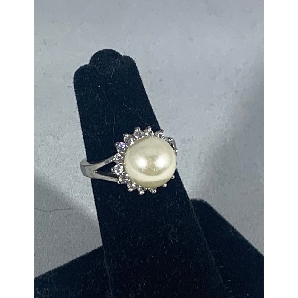 Vintage Silver Ring with Large Center Pearl Clear Rhinestones Size‎ 5